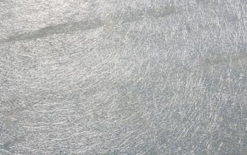 Cumdivock laminate fibreglass or shingles?